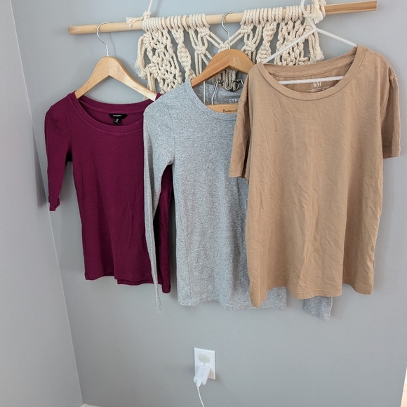 Basics bundle gap banana republic Xs Tops - Picture 1 of 1